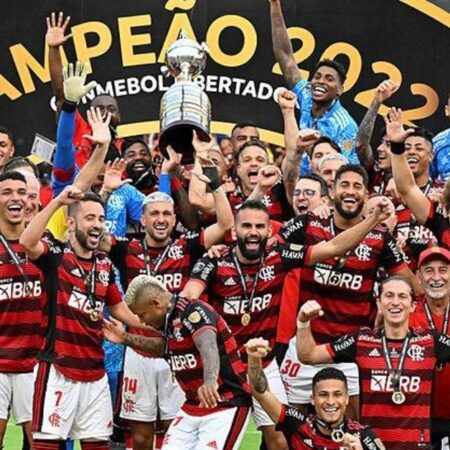 Flamengo Atletico Paranaense mağlup ederek Libertadores şampiyonu oldu